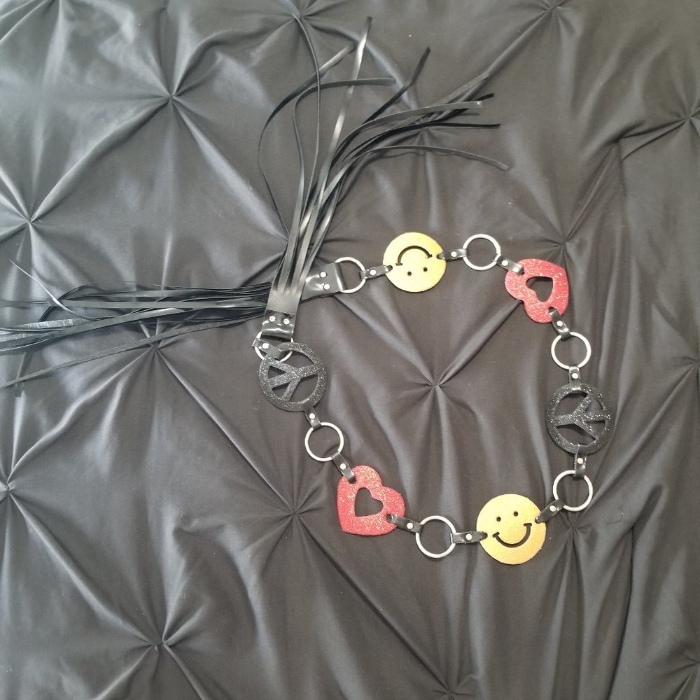 Belts - Picture 2 of 5